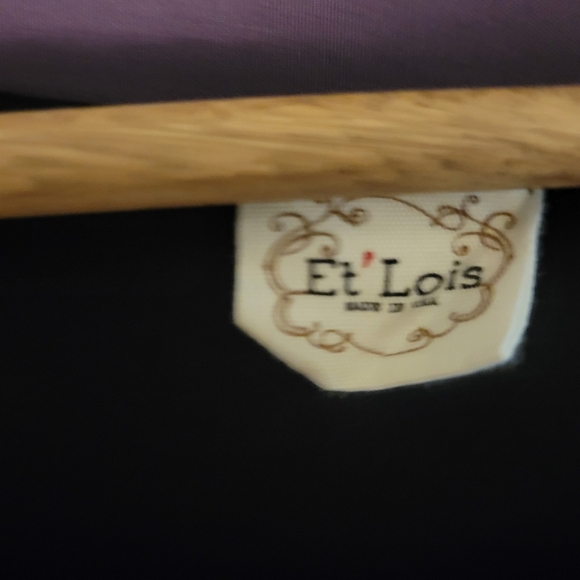 Women's Et Lois Black Flowy 3/4 Sleeve Top. Size 1X - Picture 4 of 4